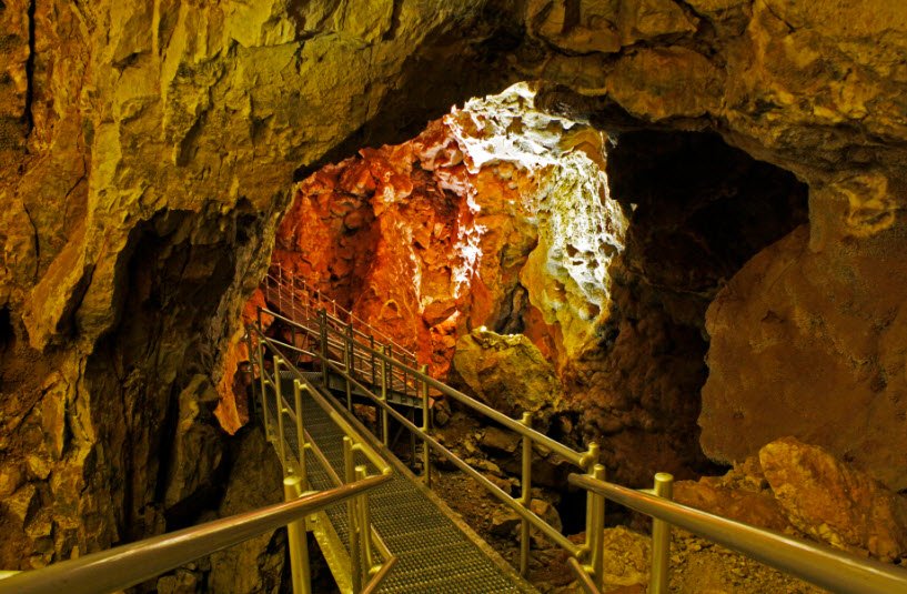 Jewel Cave National Monument Visitor Center, South Dakota, USA